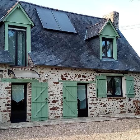 Chambre D Hote La Roussiere Saint-Ouen-Des-Toits 외부 사진