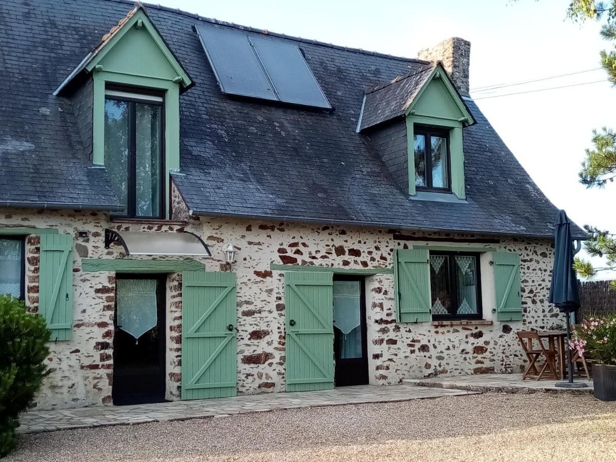 Chambre D Hote La Roussiere Saint-Ouen-Des-Toits 외부 사진